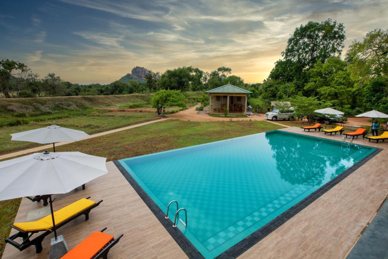 Sigiriya King'S Resort Exteriör bild